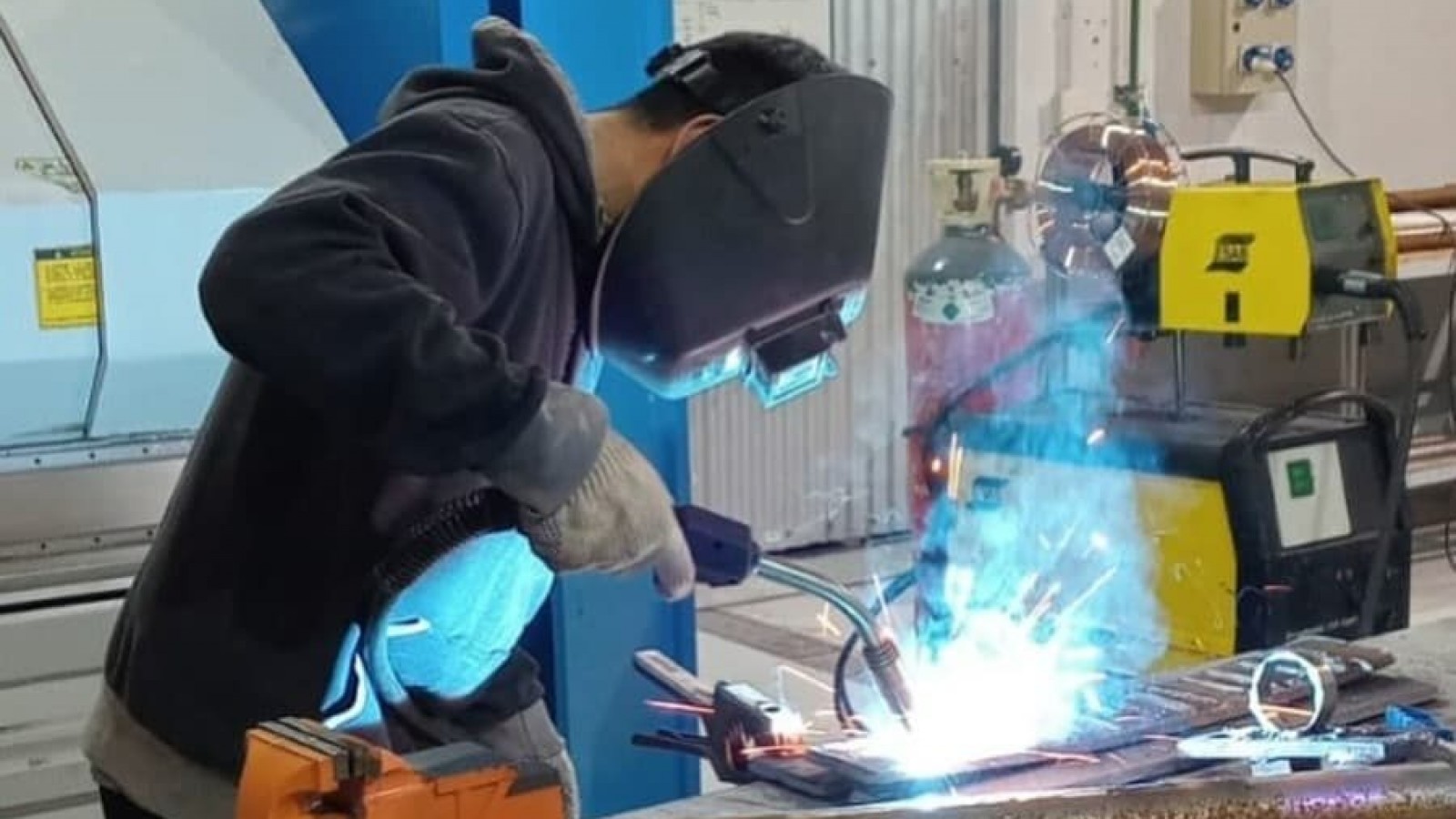 San Rafael lanza un curso gratuito de tornero y soldador con certificación nacional